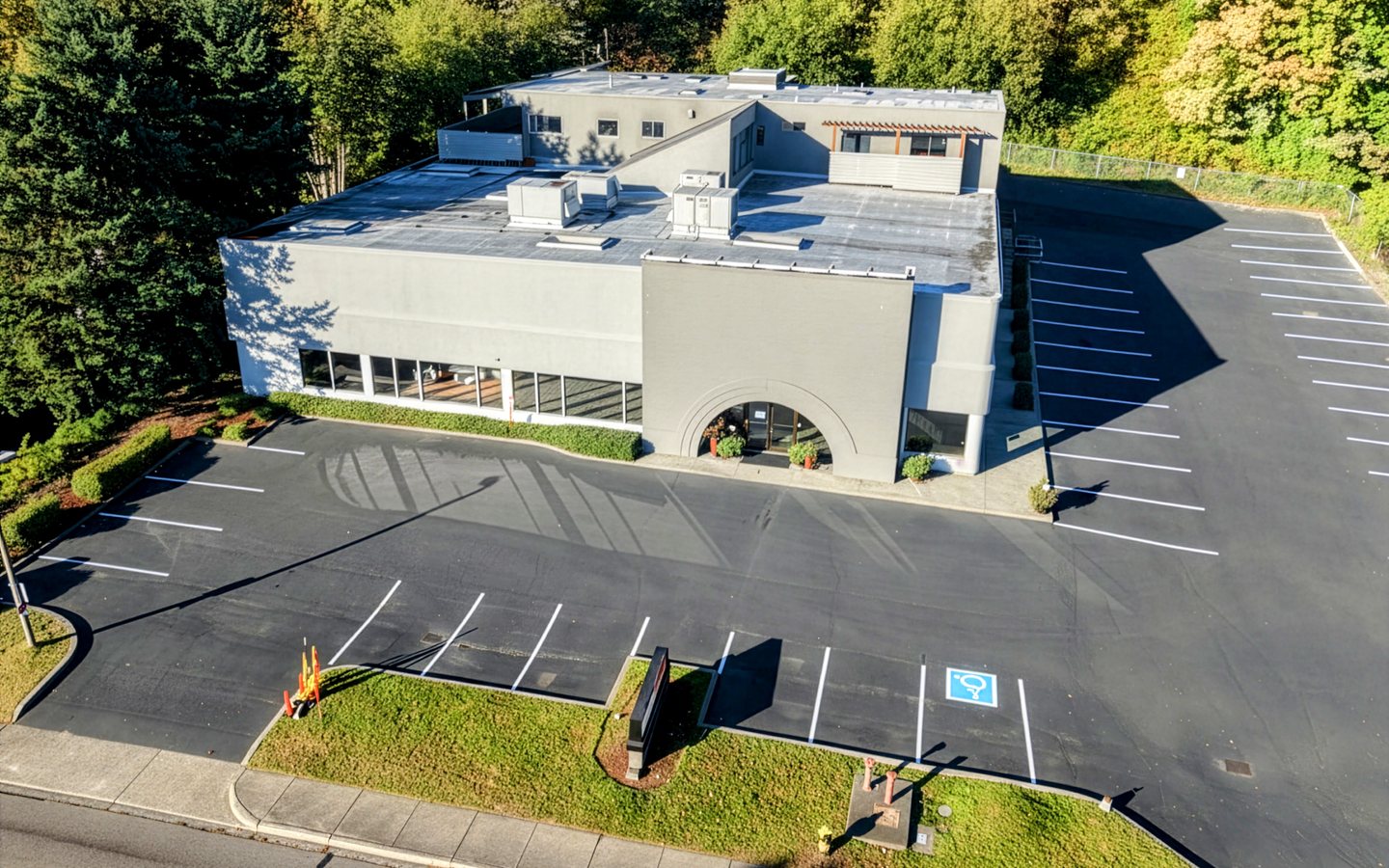 Southcenter Parkway Freestanding Retail/Flex/Showroom photo 12