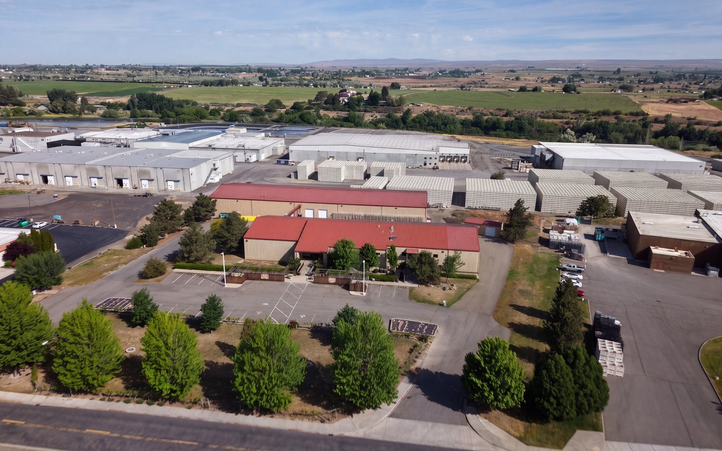 Flex Industrial and Cold Storage Facility Receivership Sale photo 2