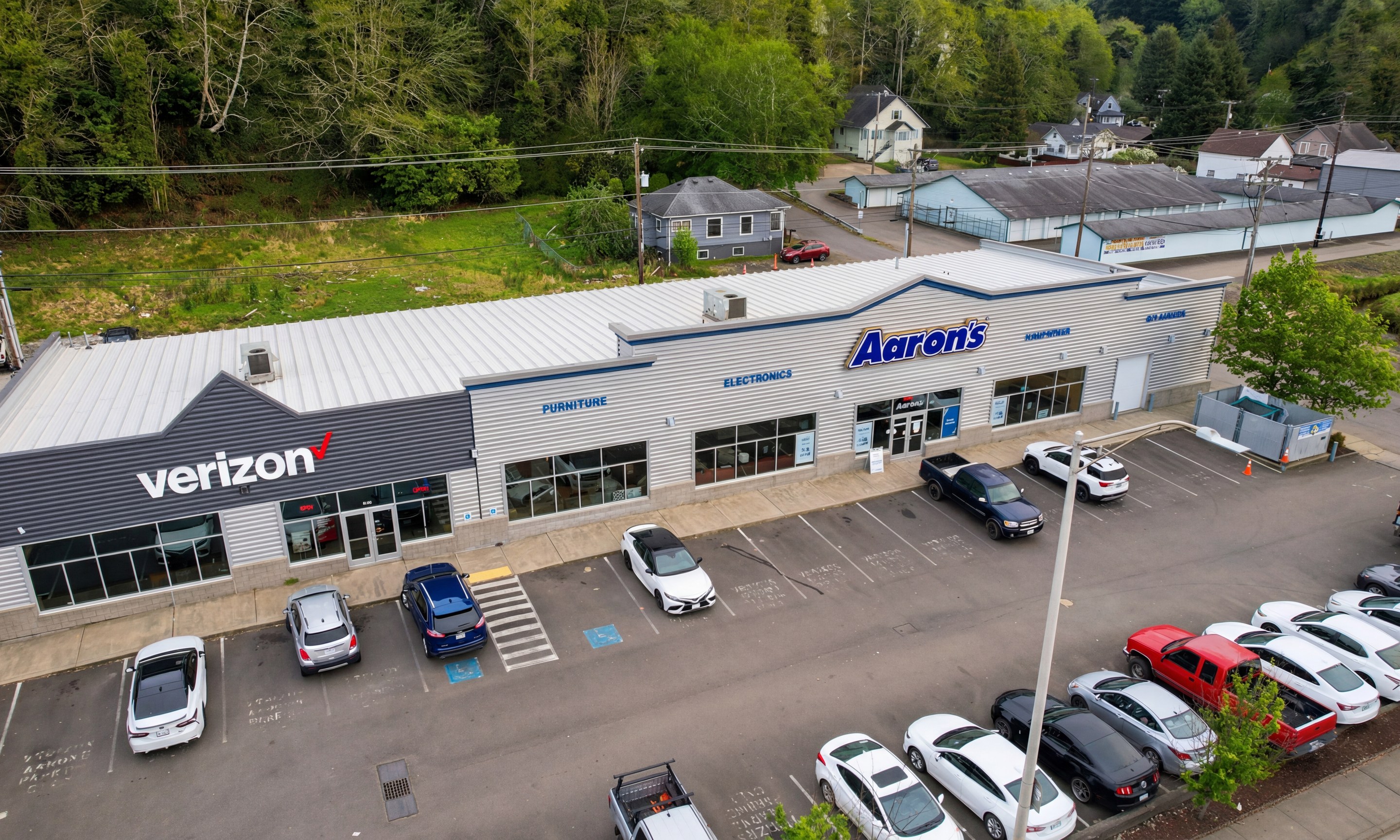 Verizon/Aaron's Retail