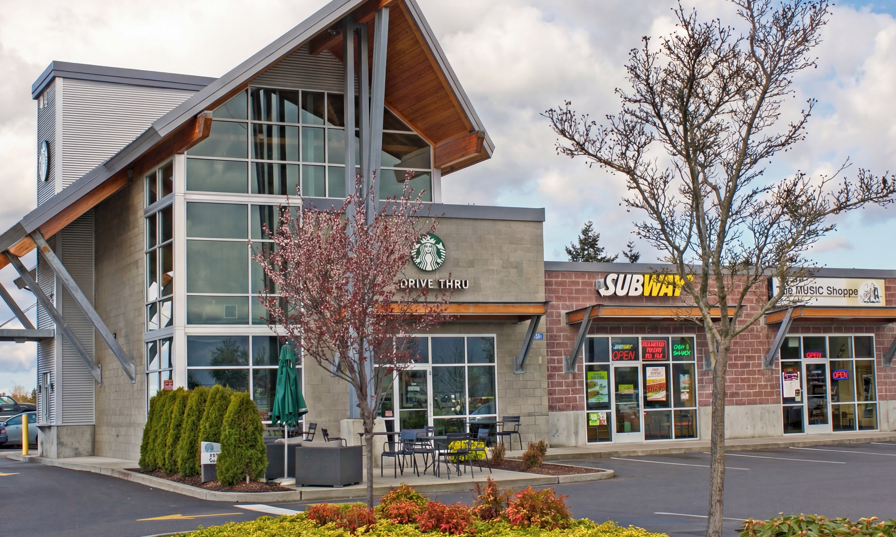 Starbucks Freeway Retail Center