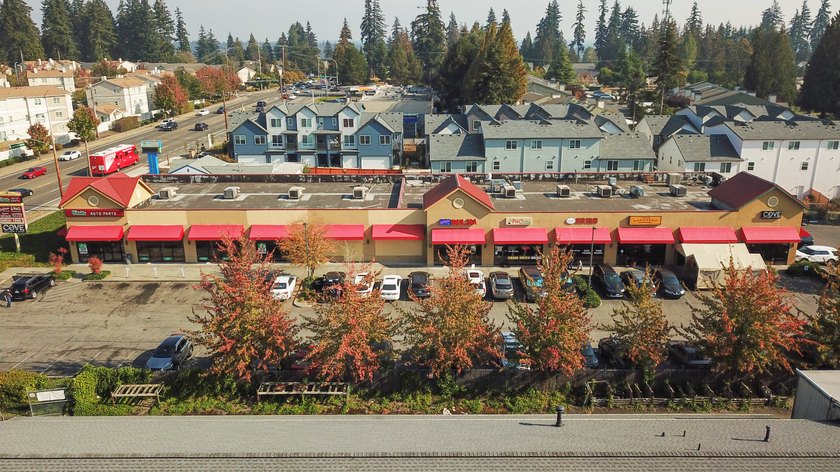 Creekside Retail Center