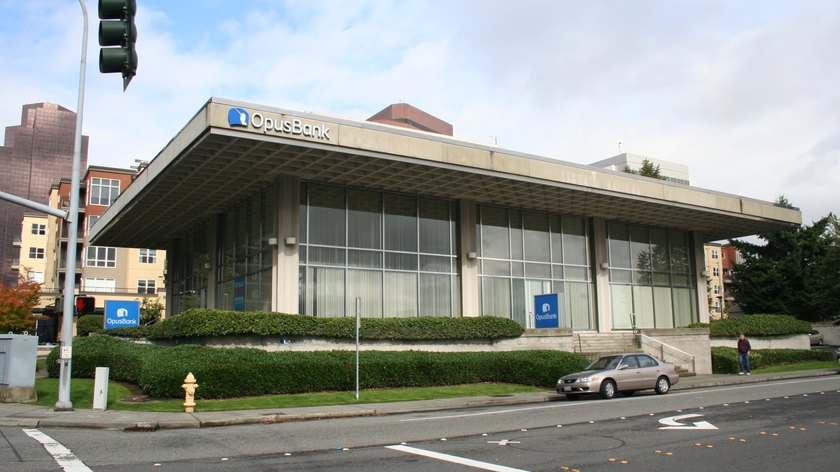 Opus Bank Bellevue